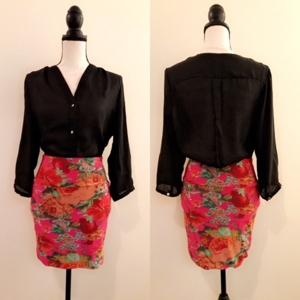 ❤️HP❤️Romantic Floral Print Mini Skirt